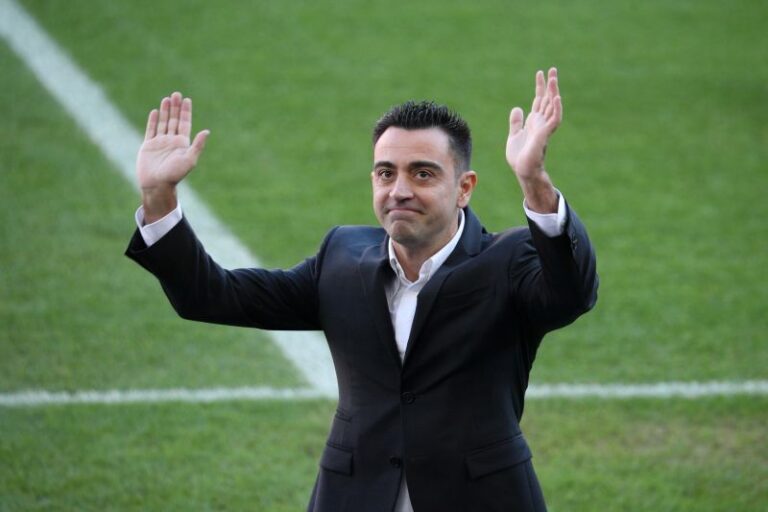 2021-11-08T123650Z_1469964627_UP1EHB80Z1C03_RTRMADP_3_SOCCER-SPAIN-FCB-XAVI.jpg